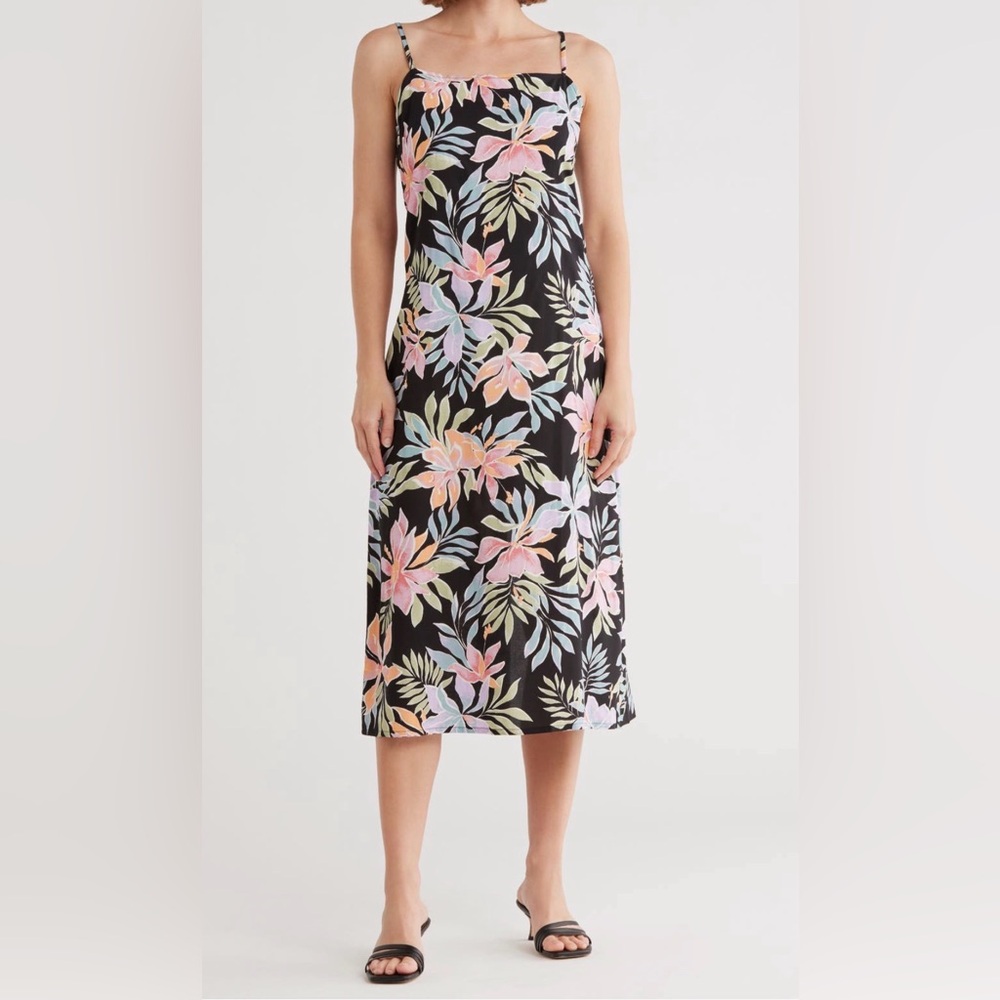 Billabong Golden Hour Maxi Dress Size M Color: Black Floral